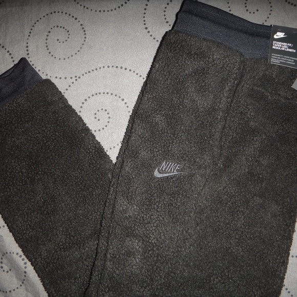 nike tech sherpa joggers